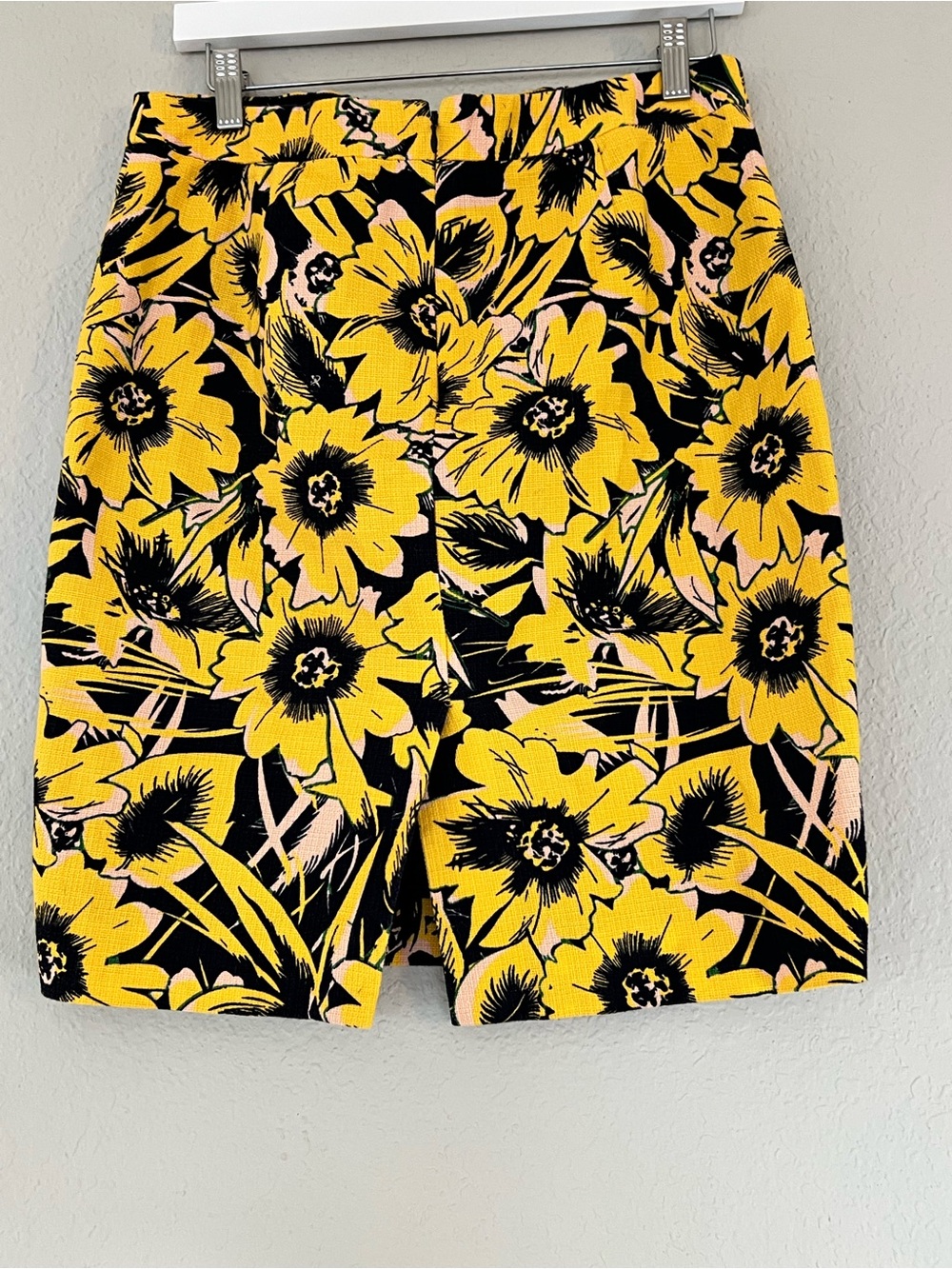J.Crew Floral Pencil Skirt Size 8 Yellow Black Retro Print - Picture 3 of 7